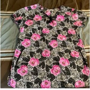 Scrub top size M